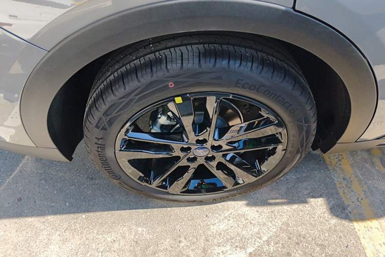 Used Ford Mondeo 2025 2.0T EcoBoost E Hybrid Sport Edition Right Rear Wheel Hub