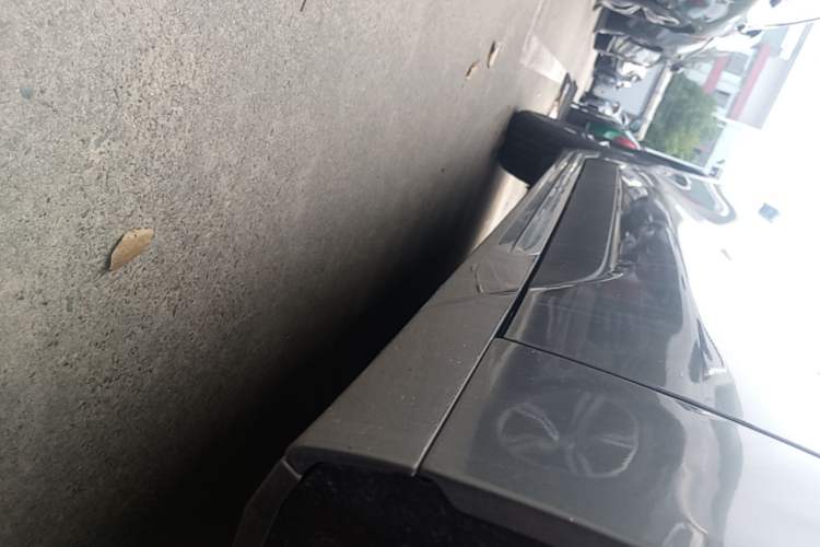 Used Ford Mondeo 2025 2.0T EcoBoost Luxury Version Right Side Sill