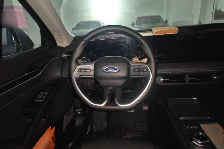 Used Ford Mondeo 2025 1.5T EcoBoost Luxury Version Steering Wheel