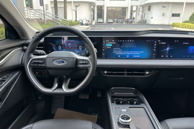 Used Ford Mondeo 2025 2.0T EcoBoost Luxury Version Steering Wheel
