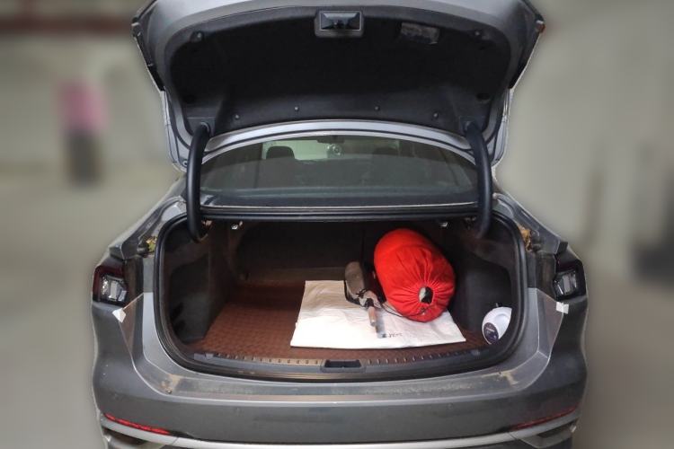 Used Ford Mondeo 2025 1.5T EcoBoost Luxury Version Trunk