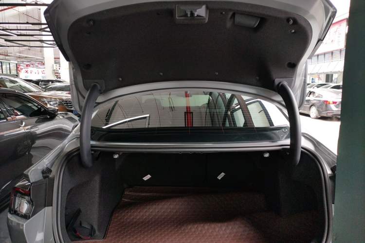 Used Ford Mondeo 2025 1.5T EcoBoost Comfort Version Trunk