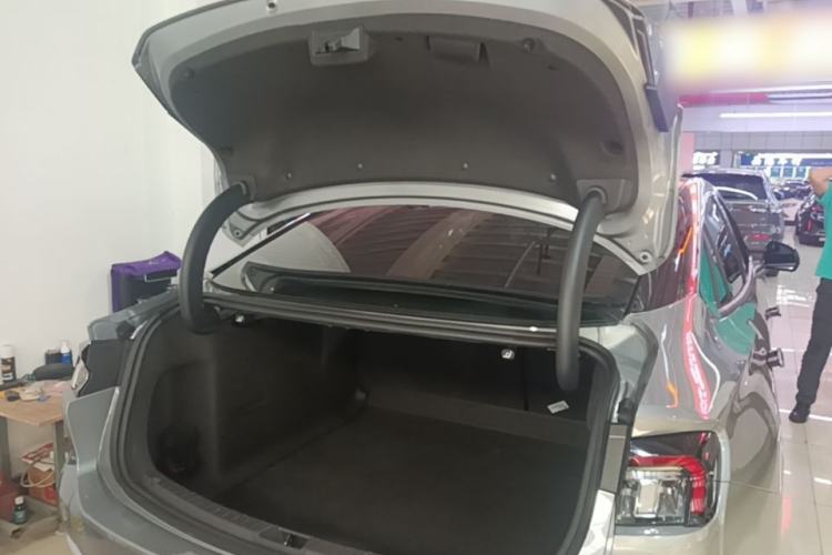 Used Ford Mondeo 2025 2.0T EcoBoost Ultimate Edition Trunk