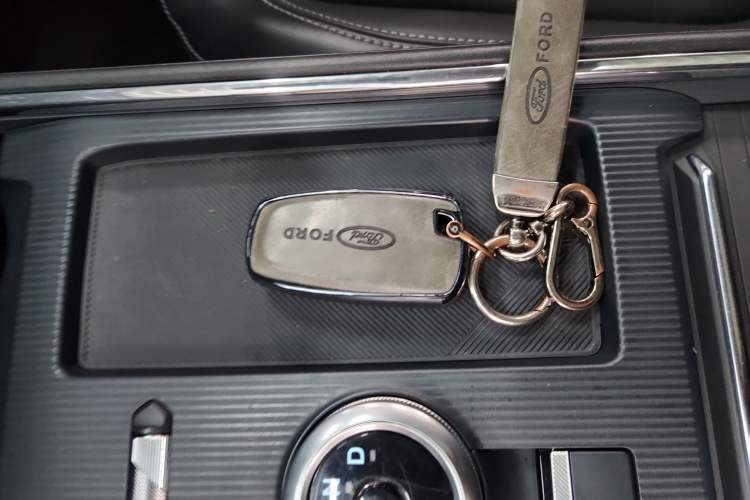 Used Ford Mondeo 2025 2.0T EcoBoost Luxury Version Vehicle Key