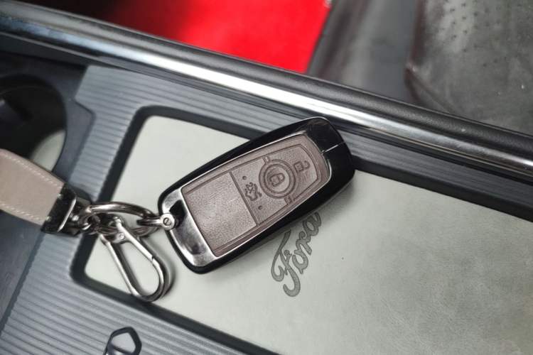 Used Ford Mondeo 2025 1.5T EcoBoost Luxury Version Vehicle Key