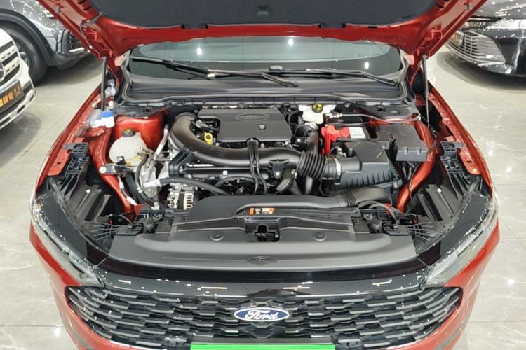 Used Ford Mondeo 2025 2.0T EcoBoost Ultimate Edition Engine Bay