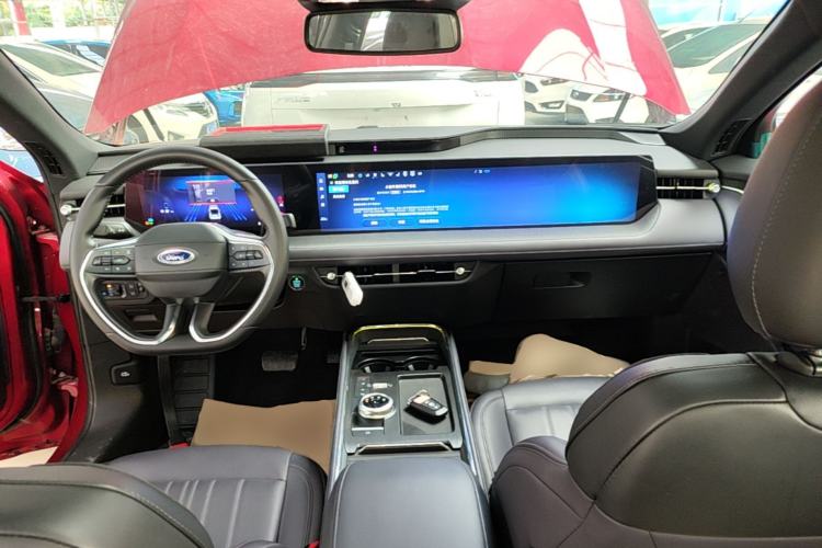 Used Ford Mondeo 2025 2.0T EcoBoost Ultimate Edition Center Console