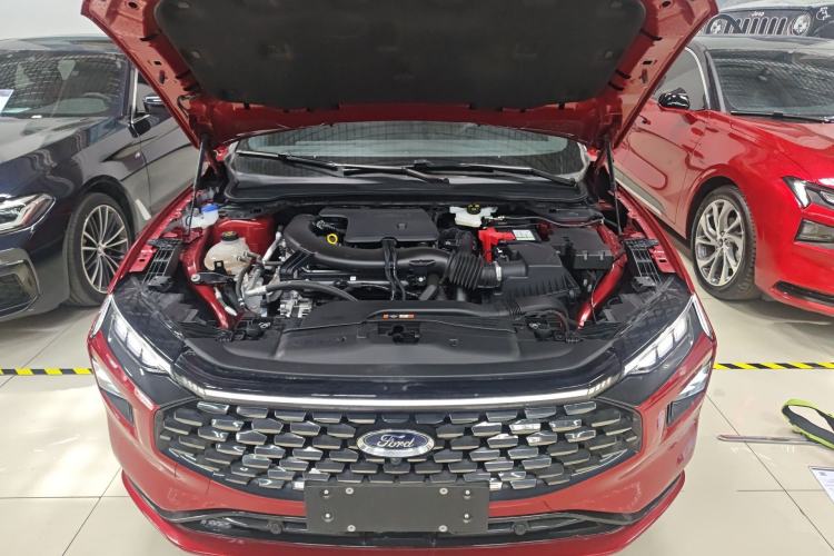 Used Ford Mondeo 2025 2.0T EcoBoost Ultimate Edition Engine Bay