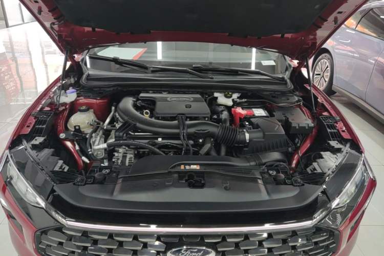 Used Ford Mondeo 2025 2.0T EcoBoost Ultimate Edition Engine Bay