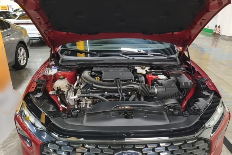 Used Ford Mondeo 2025 2.0T EcoBoost Ultimate Edition Engine Bay