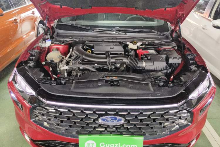 Used Ford Mondeo 2025 2.0T EcoBoost Ultimate Edition Engine Bay