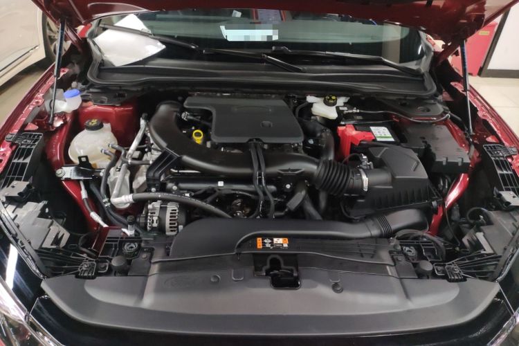 Used Ford Mondeo 2025 2.0T EcoBoost Ultimate Edition Engine Bay