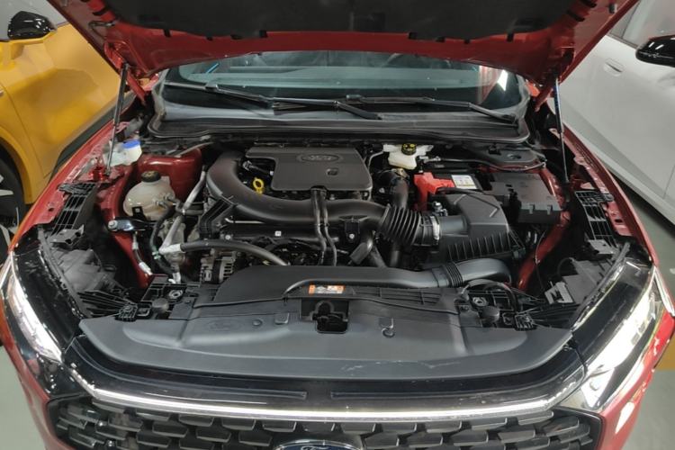 Used Ford Mondeo 2025 2.0T EcoBoost Ultimate Edition Engine Bay