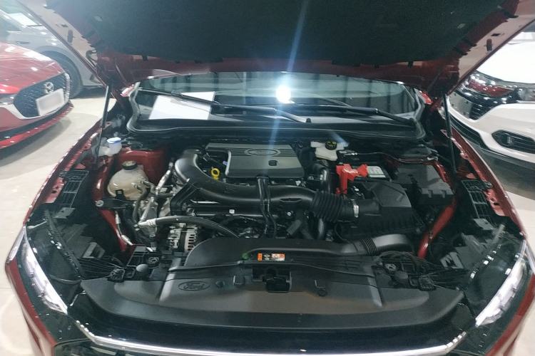 Used Ford Mondeo 2025 2.0T EcoBoost Ultimate Edition Engine Bay