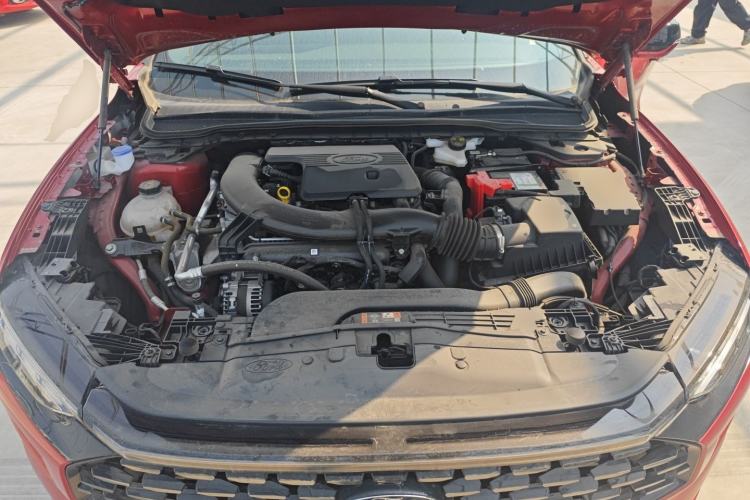 Used Ford Mondeo 2025 2.0T EcoBoost Ultimate Edition Engine Bay