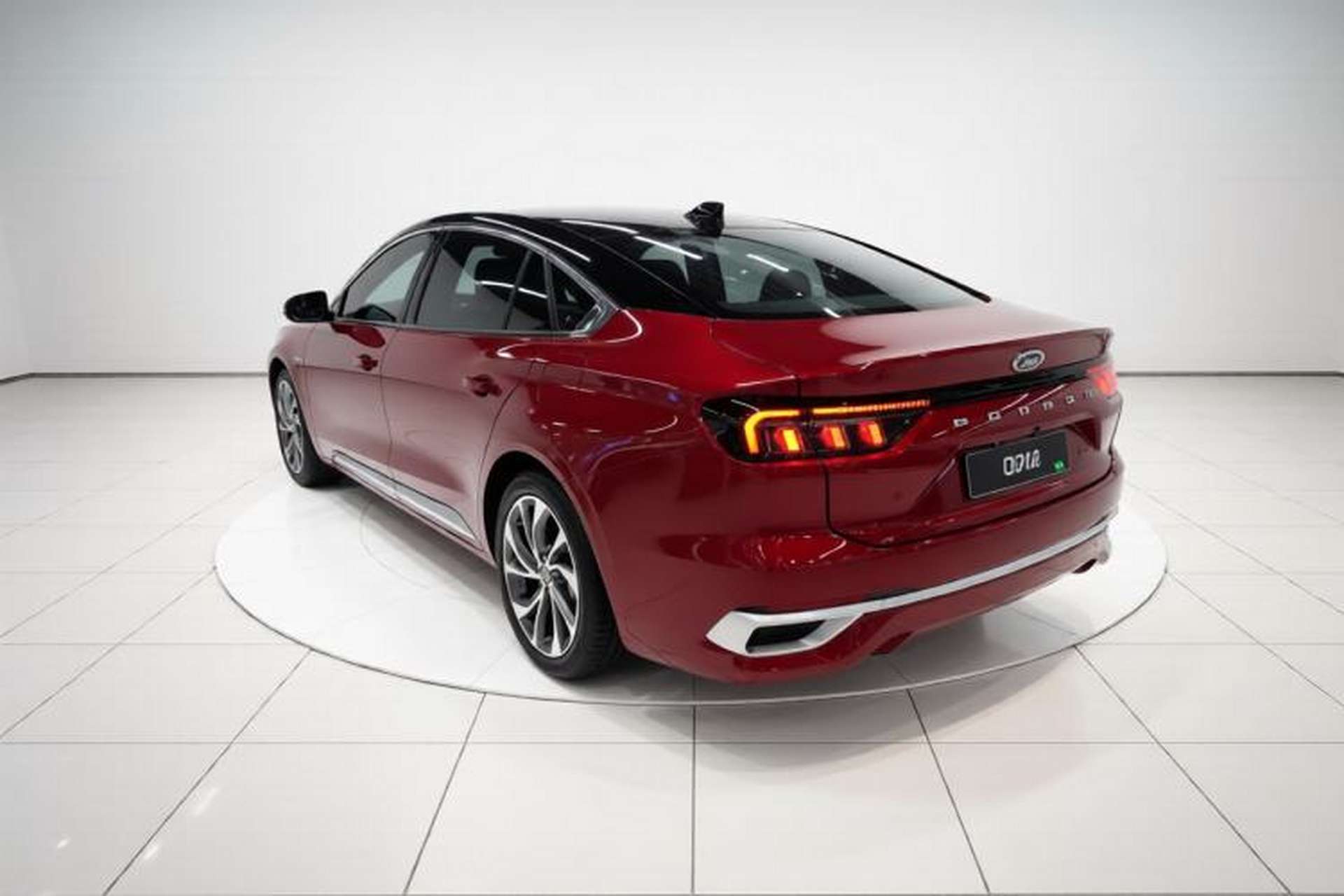 Used Ford Mondeo 2025 2.0T EcoBoost Ultimate Edition Exterior 2