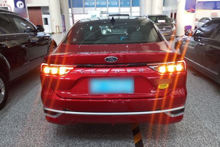 Used Ford Mondeo 2025 2.0T EcoBoost Ultimate Edition Exterior 4