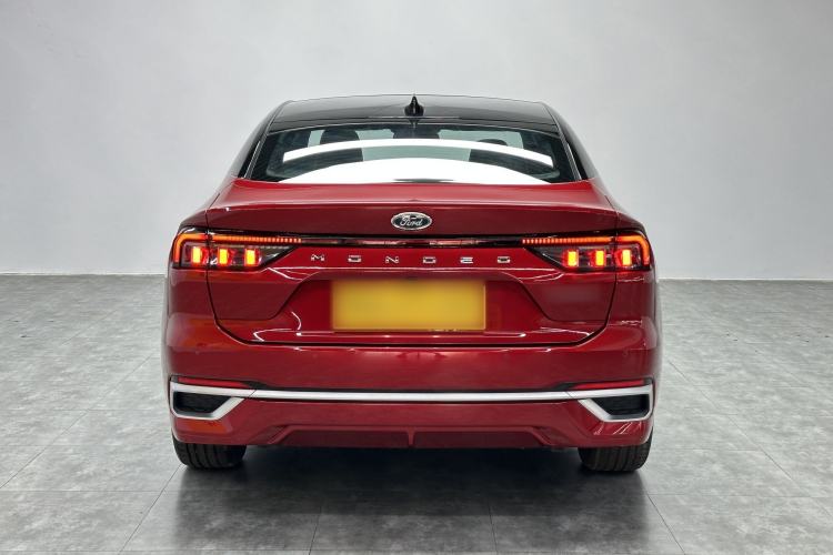 Used Ford Mondeo 2025 2.0T EcoBoost Ultimate Edition Exterior 5