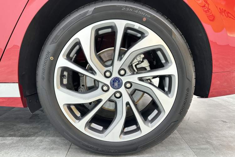 Used Ford Mondeo 2025 2.0T EcoBoost Ultimate Edition Exterior 9