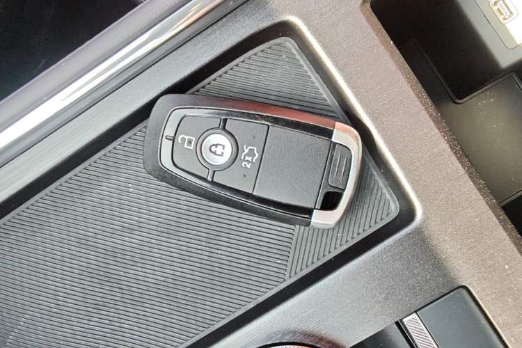 Used Ford Mondeo 2025 2.0T EcoBoost Ultimate Edition Interior 1