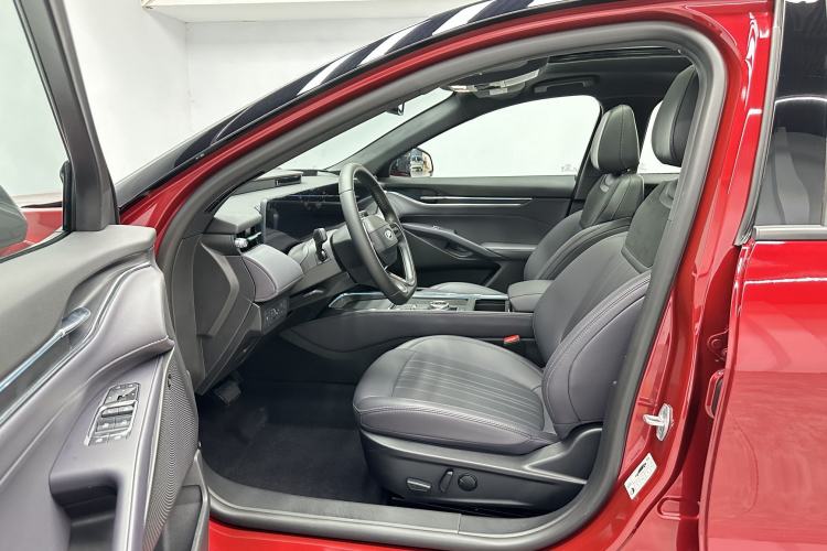Used Ford Mondeo 2025 2.0T EcoBoost Ultimate Edition Interior 3