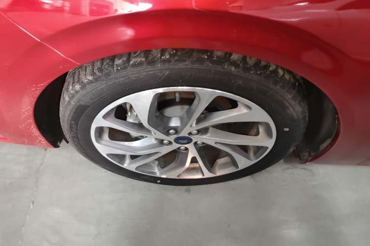 Used Ford Mondeo 2025 2.0T EcoBoost Ultimate Edition Left Front Wheel Hub
