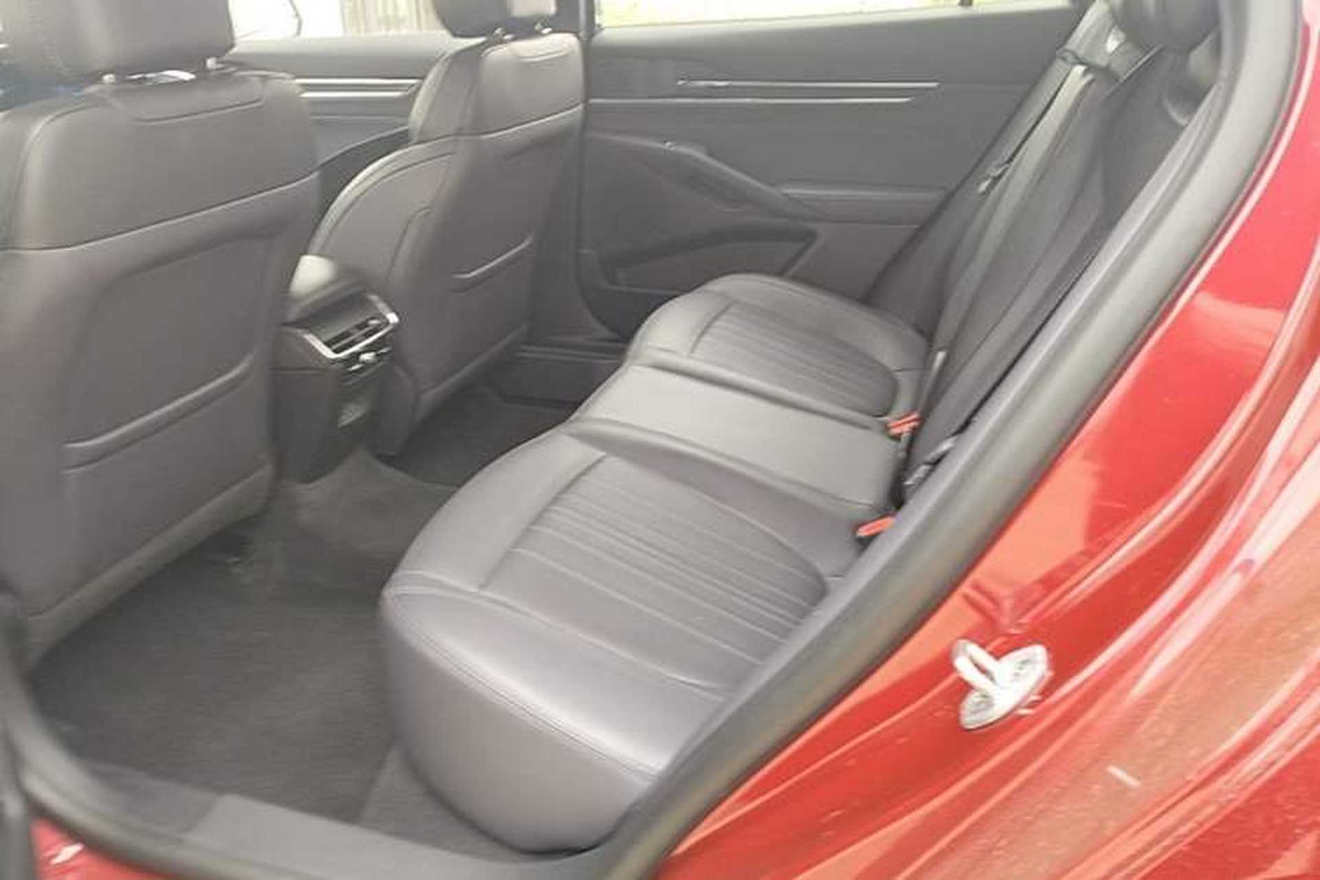 Used Ford Mondeo 2025 2.0T EcoBoost Ultimate Edition Left Rear Seat