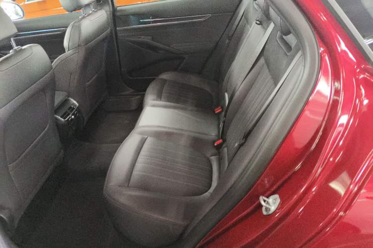 Used Ford Mondeo 2025 2.0T EcoBoost Ultimate Edition Left Rear Seat