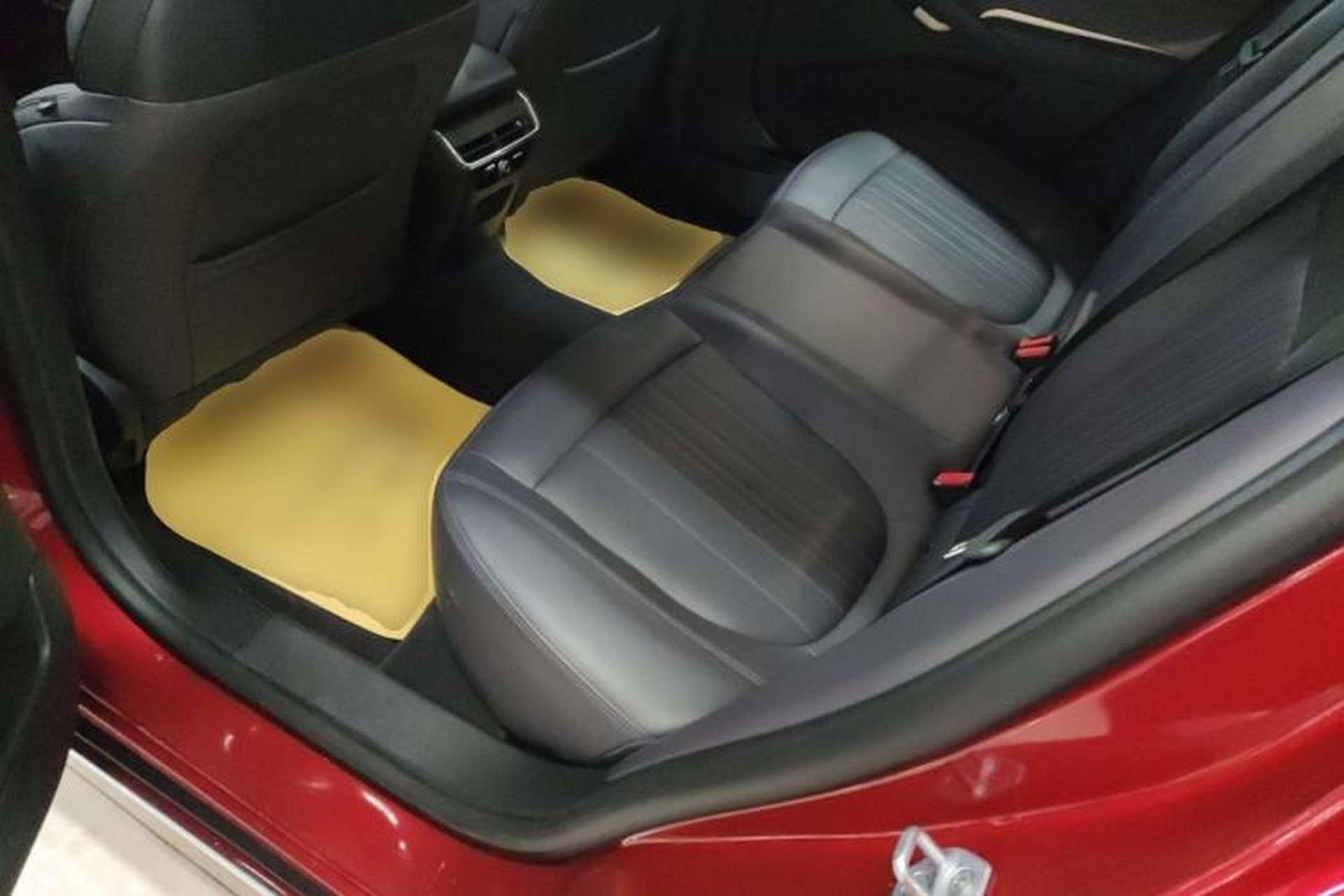 Used Ford Mondeo 2025 2.0T EcoBoost Ultimate Edition Left Rear Seat