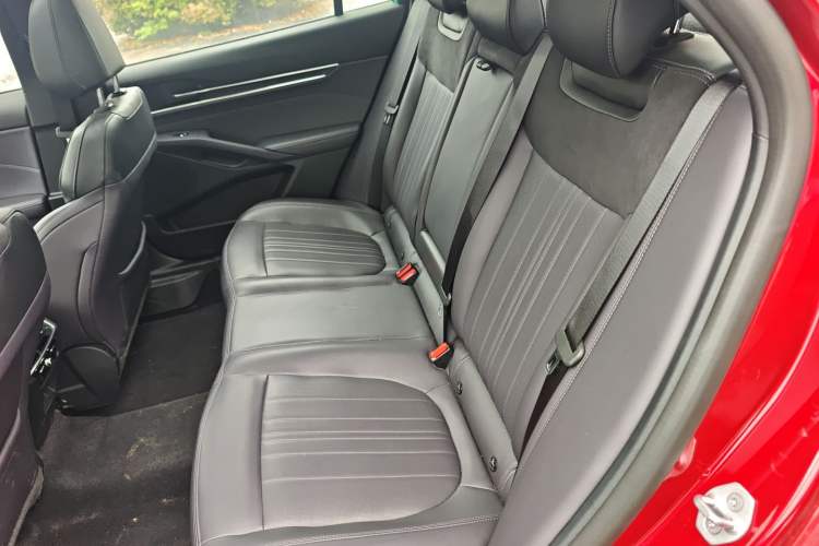 Used Ford Mondeo 2025 2.0T EcoBoost Ultimate Edition Left Rear Seat