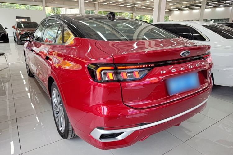 Used Ford Mondeo 2025 2.0T EcoBoost Ultimate Edition Rear Left 45 Deg