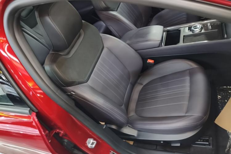 Used Ford Mondeo 2025 2.0T EcoBoost Ultimate Edition Right Front Seat