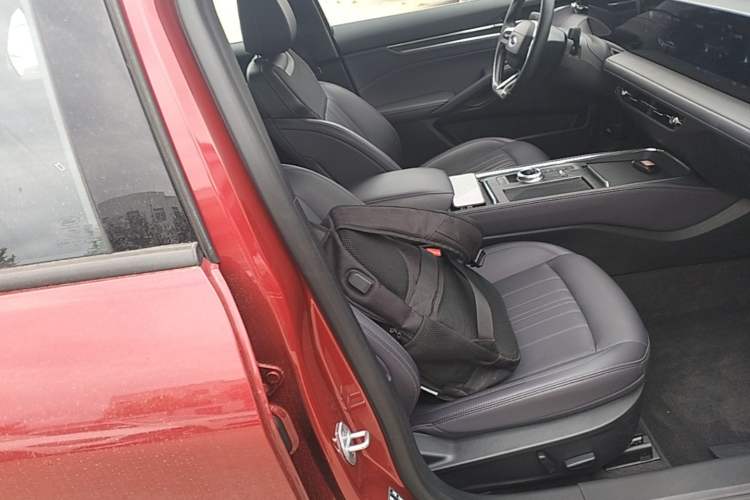 Used Ford Mondeo 2025 2.0T EcoBoost Ultimate Edition Right Front Seat