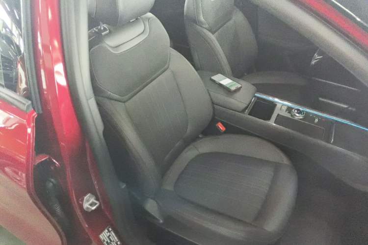 Used Ford Mondeo 2025 2.0T EcoBoost Ultimate Edition Right Front Seat