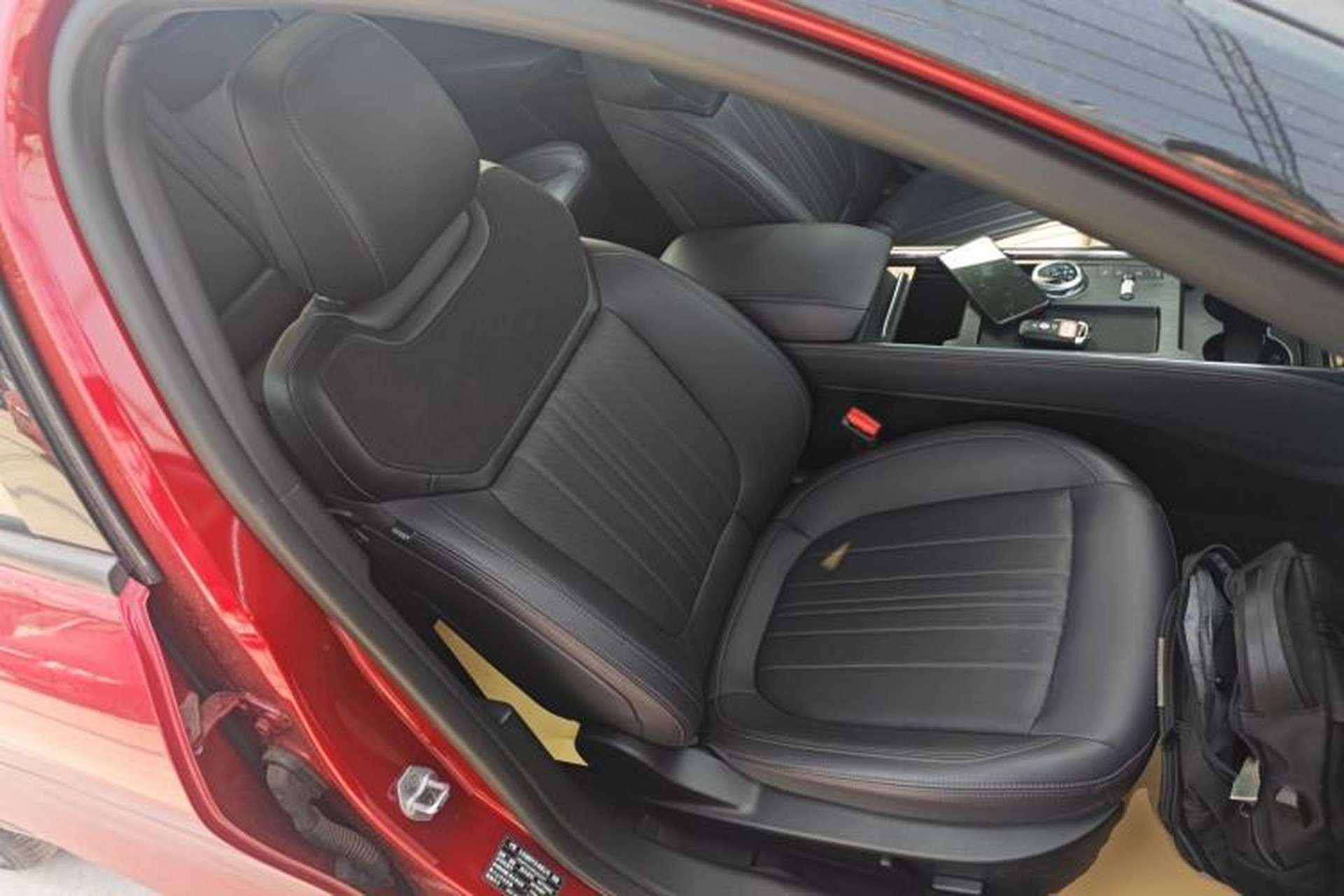 Used Ford Mondeo 2025 2.0T EcoBoost Ultimate Edition Right Front Seat