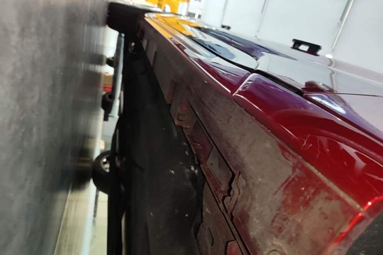 Used Ford Mondeo 2025 2.0T EcoBoost Ultimate Edition Right Side Sill