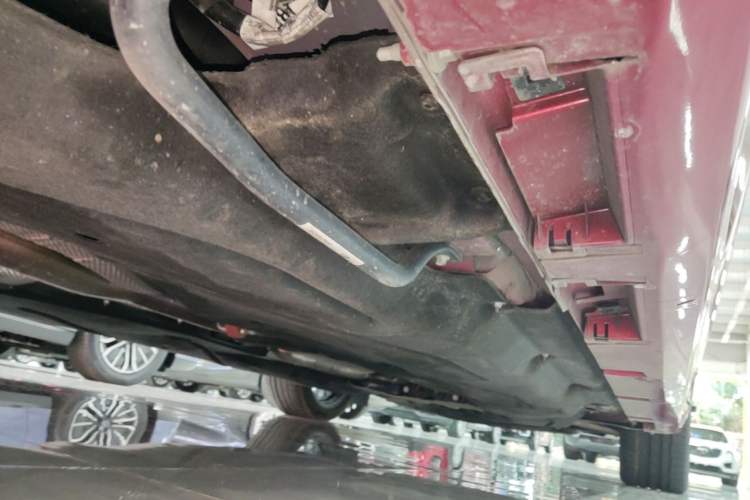 Used Ford Mondeo 2025 2.0T EcoBoost Ultimate Edition Right Side Sill