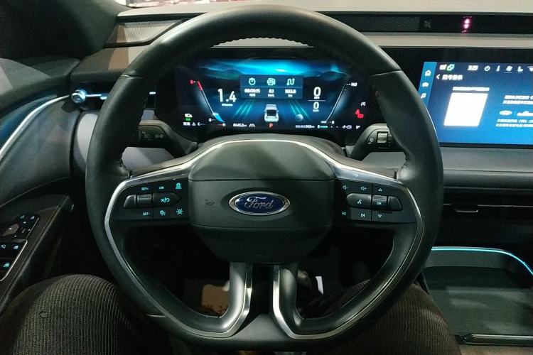 Used Ford Mondeo 2025 2.0T EcoBoost Ultimate Edition Steering Wheel