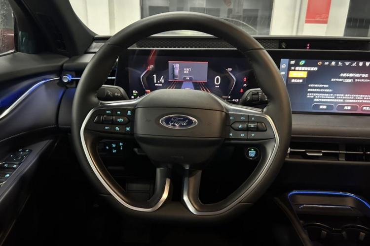 Used Ford Mondeo 2025 2.0T EcoBoost Ultimate Edition Steering Wheel