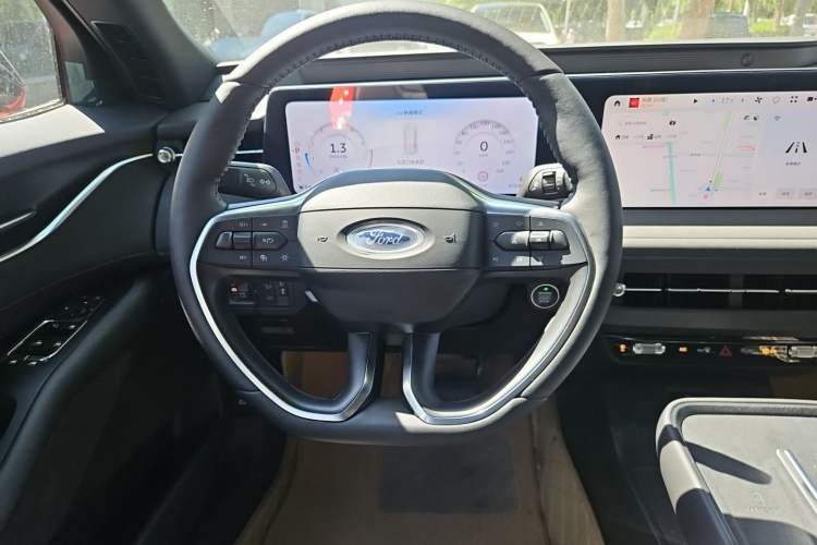 Used Ford Mondeo 2025 2.0T EcoBoost Ultimate Edition Steering Wheel