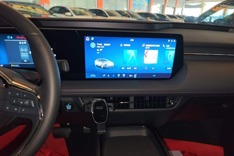 Used Ford Mondeo 2025 1.5T EcoBoost E Hybrid Comfort Edition Audio And AC Panel