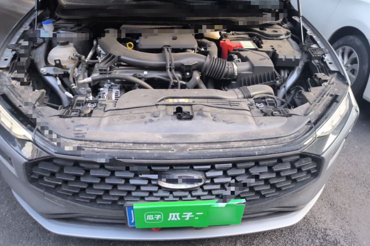 Used Ford Mondeo 2025 2.0T EcoBoost Luxury Version Engine Bay