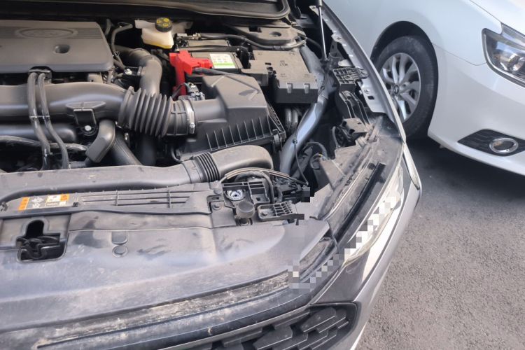 Used Ford Mondeo 2025 2.0T EcoBoost Luxury Version Engine Bay Left