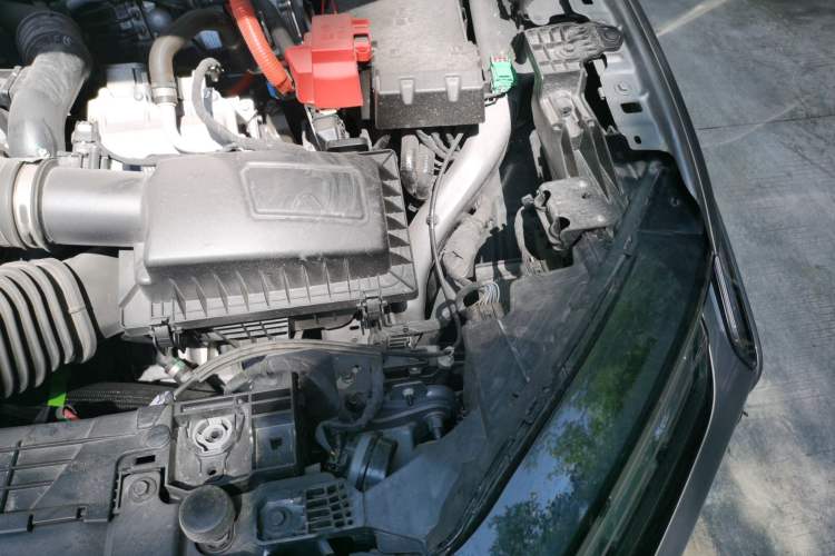 Used Ford Mondeo 2025 2.0T EcoBoost E Hybrid Sport Edition Engine Bay Left