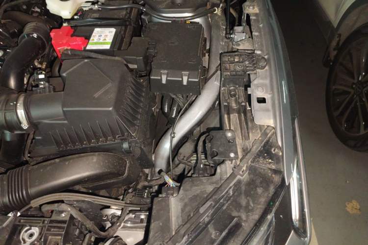 Used Ford Mondeo 2025 2.0T EcoBoost Luxury Version Engine Bay Left