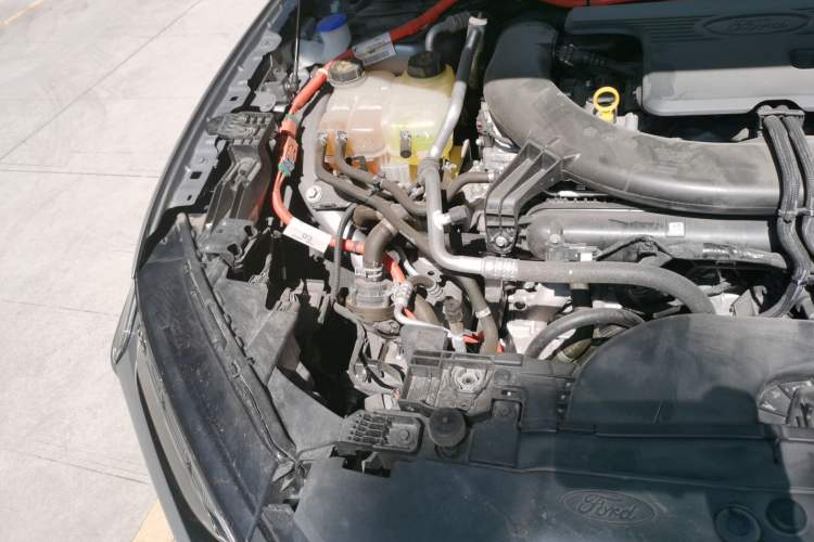 Used Ford Mondeo 2025 2.0T EcoBoost E Hybrid Sport Edition Engine Bay Right