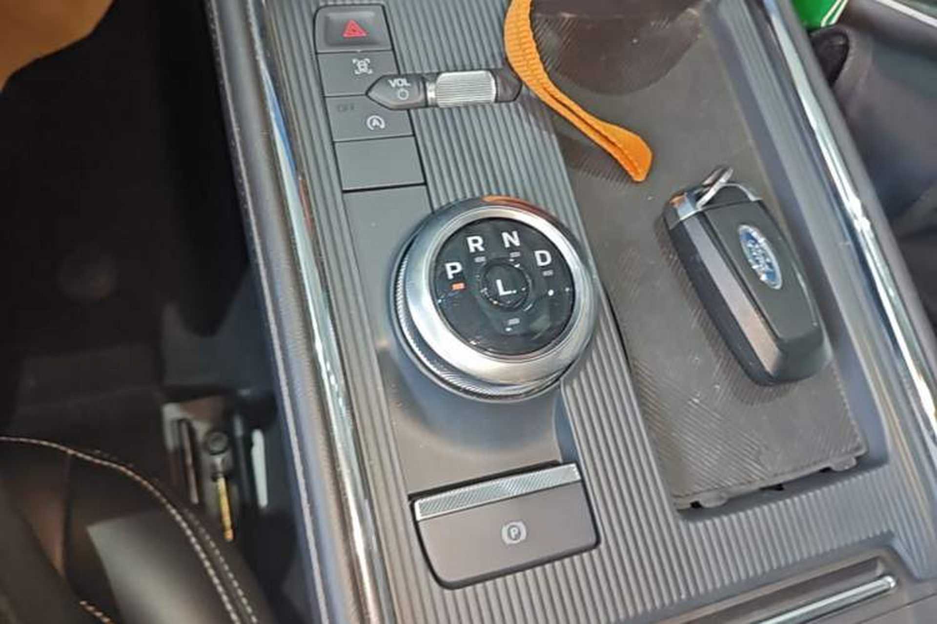 Used Ford Mondeo 2025 2.0T EcoBoost Luxury Version Gear Lever