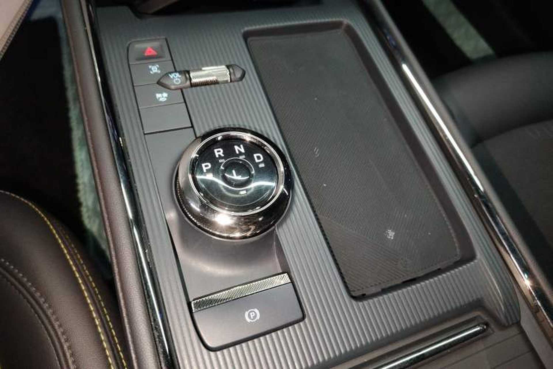 Used Ford Mondeo 2025 2.0T EcoBoost E Hybrid Sport Edition Gear Lever