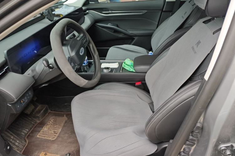 Used Ford Mondeo 2025 2.0T EcoBoost Luxury Version Left Front Seat