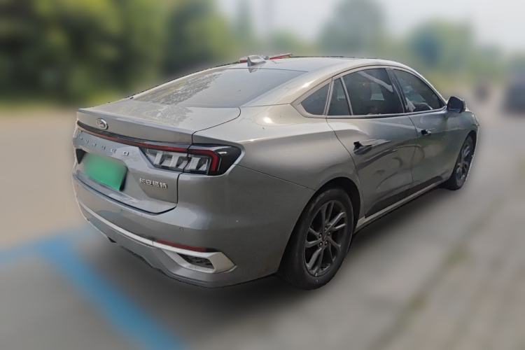 Used Ford Mondeo 2025 1.5T EcoBoost Luxury Version Rear Right 45 Deg